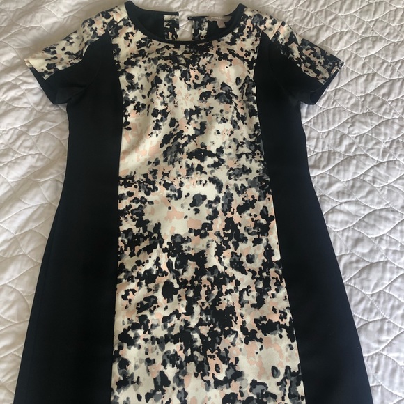 Banana Republic Structured Tshirt Dress - size 2 - perfect condition. - Picture 1 of 3